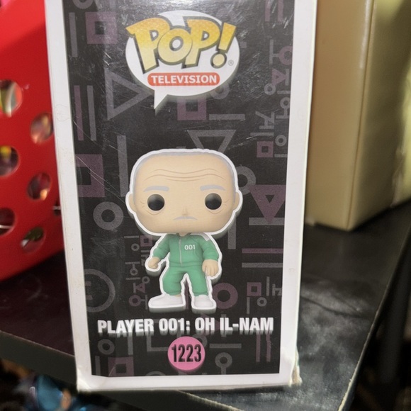 NIB Funko Pop Television Netflix’s Squid Game Player 002:  OH IL-NAM - Picture 5 of 5